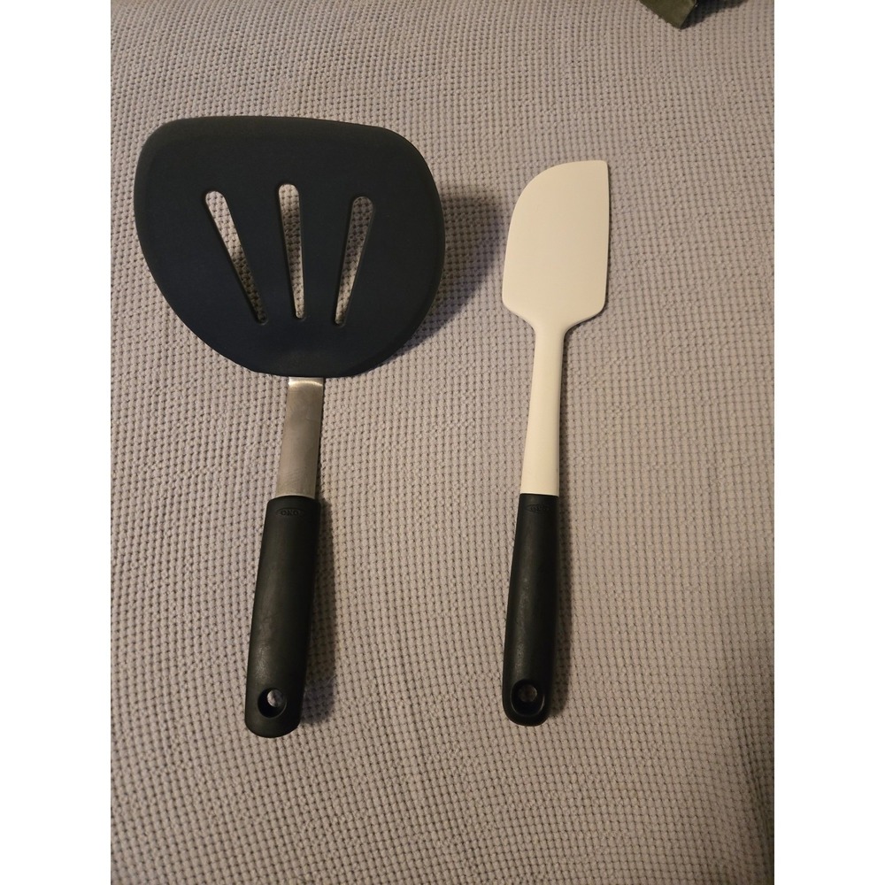 OXO Silicone Kitchen Utensils. Lot Of 2